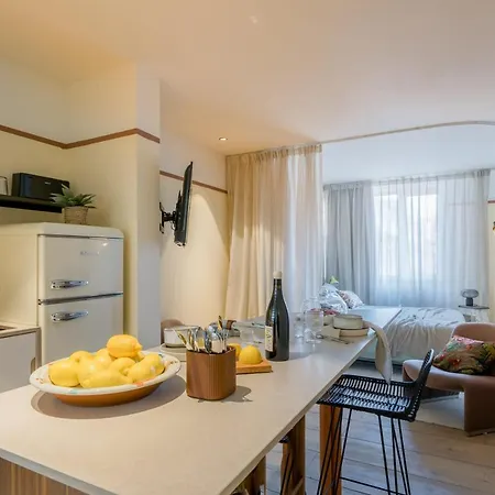 Oom-baya-34-3-5-2 Apartment